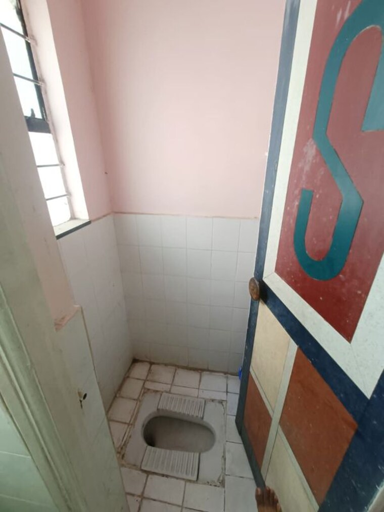 Bathroom, keshav-kunj-kothrud 2 Bedroom 850 Sq.Ft. Apartment In Kothrud Pune 10560905