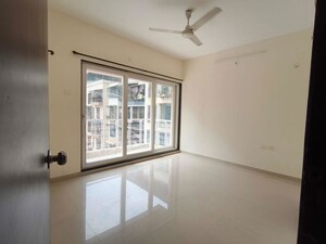 Room in 2 BHK Apartment at Kesar Symphony, Kharghar – for Rent