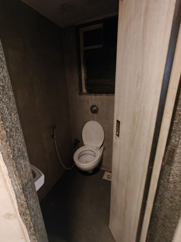 Bathroom, group-satellite-aarambh 1 Bedroom 250 Sq.Ft. Apartment In Malad West Mumbai 10560981
