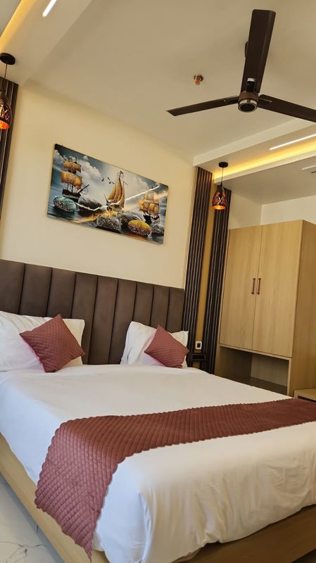 4 BHK + Servant Room 2570 Sq.Ft. Apartment in M3M Crown