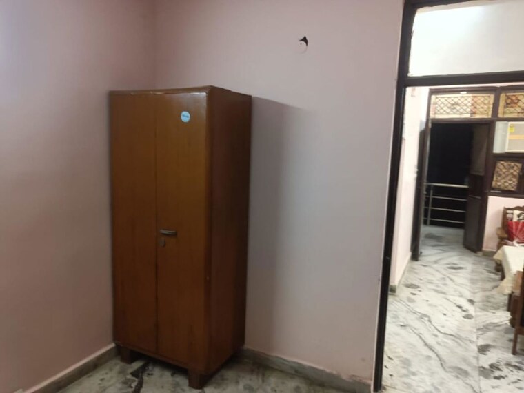 Room, uttam nagar west 1 Bedroom 375 Sq.Ft. Builder Floor In Uttam Nagar West Delhi 10560992