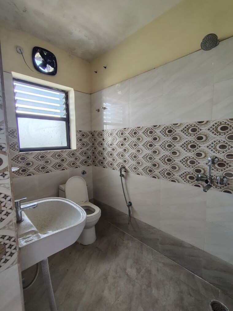 Bathroom, pundag 3 Bedroom 1480 Sq.Ft. Apartment In Pundag Ranchi 10561039