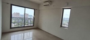 Room in 2.5 BHK Apartment at Lodha Bellagio, Powai – for Rent