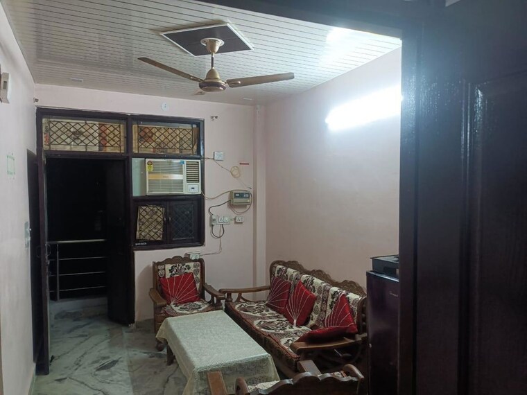 Living Room, dwarka mor 1 Bedroom 450 Sq.Ft. Builder Floor In Dwarka Mor Delhi 10561068