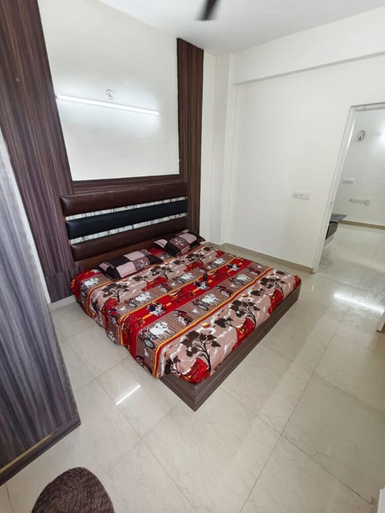 Bedroom, shree-vardhman-mantra 2 Bedroom 800 Sq.Ft. Apartment In Sector 67 Gurgaon 10561105
