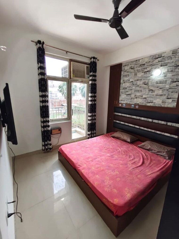 Bedroom, shree-vardhman-mantra 2 Bedroom 800 Sq.Ft. Apartment In Sector 67 Gurgaon 10561105