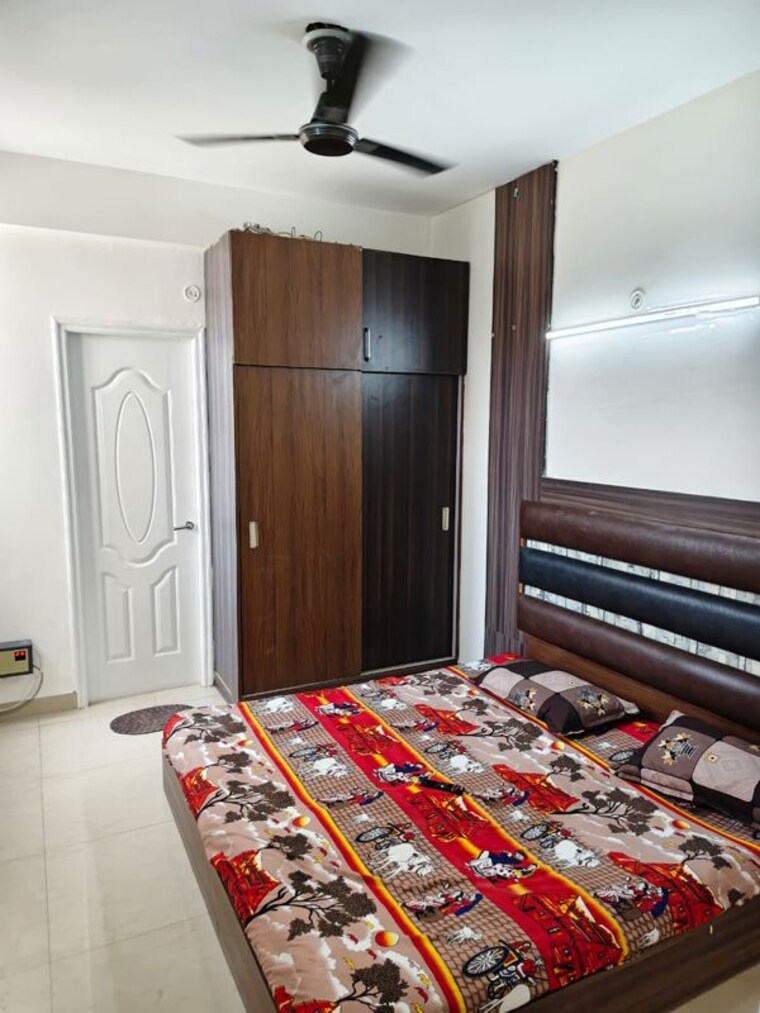 Bedroom, shree-vardhman-mantra 2 Bedroom 800 Sq.Ft. Apartment In Sector 67 Gurgaon 10561105