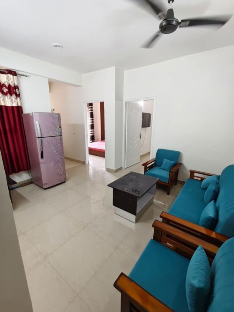 Team Area, shree-vardhman-mantra 2 Bedroom 800 Sq.Ft. Apartment In Sector 67 Gurgaon 10561105