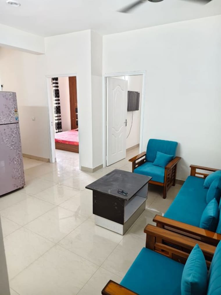 Team Area, shree-vardhman-mantra 2 Bedroom 800 Sq.Ft. Apartment In Sector 67 Gurgaon 10561105