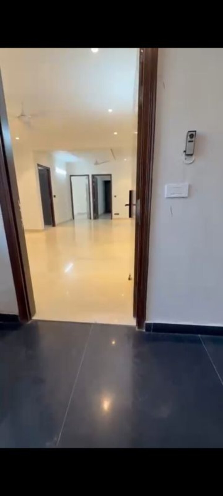 undefined, international airport road 3.5 Bedroom 2525 Sq.Ft. Apartment In International Airport Road Zirakpur 10545059