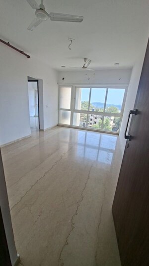 Room in 2 BHK Apartment at Omkar Ananta, Goregaon East – for Rent