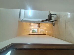 Furnished Amenities in 3 BHK Builder Floor at Malviya Nagar – for Rent
