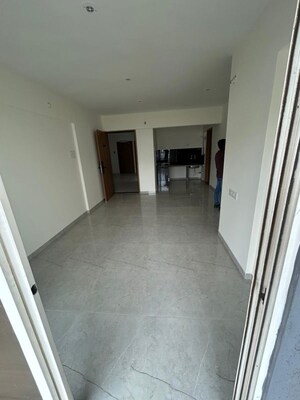 Room in 2 BHK Apartment at Shriram Vivaan Park, Lohgaon – for Rent
