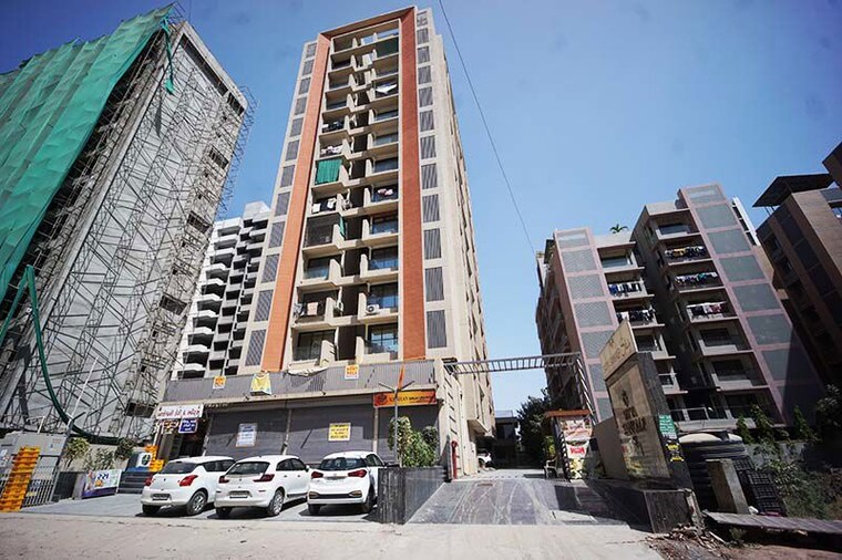 Exterior View, vaishnodevi circle 3 Bedroom 205 Sq.Yd. Apartment In Vaishnodevi Circle Ahmedabad 10561074