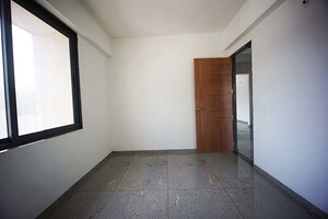 Room in 3 BHK Apartment at Vaishnodevi Circle – for Sale