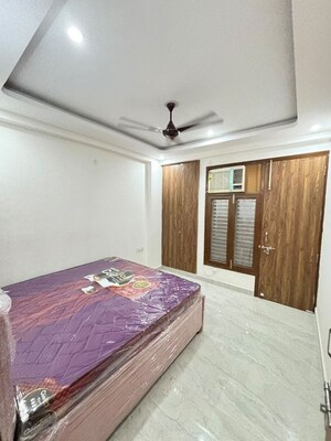Bedroom in 1 BHK Builder Floor at Chattarpur – for Rent