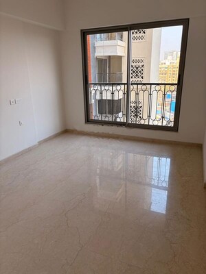 Room in 2 BHK Apartment at Lodha Bellagio, Powai – for Rent