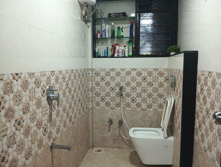 Bathroom, buddhadev-vihar 2 Bedroom 700 Sq.Ft. Apartment In Manpada Thane 10561134