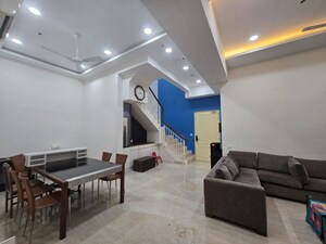 Team Area in 3 BHK Apartment at Indiabulls Sky Forest, Lower Parel – for Rent