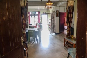 Living Room in 2 BHK Apartment at Jayanagar – for Rent