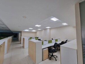  Office Space For Rent in Sunshine Tower Dadar, Dadar West