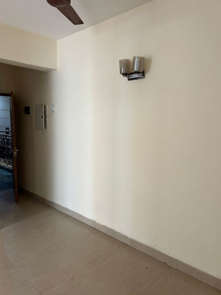 Room, shree-vardhman-mantra 2 Bedroom 800 Sq.Ft. Apartment In Sector 67 Gurgaon 10561158