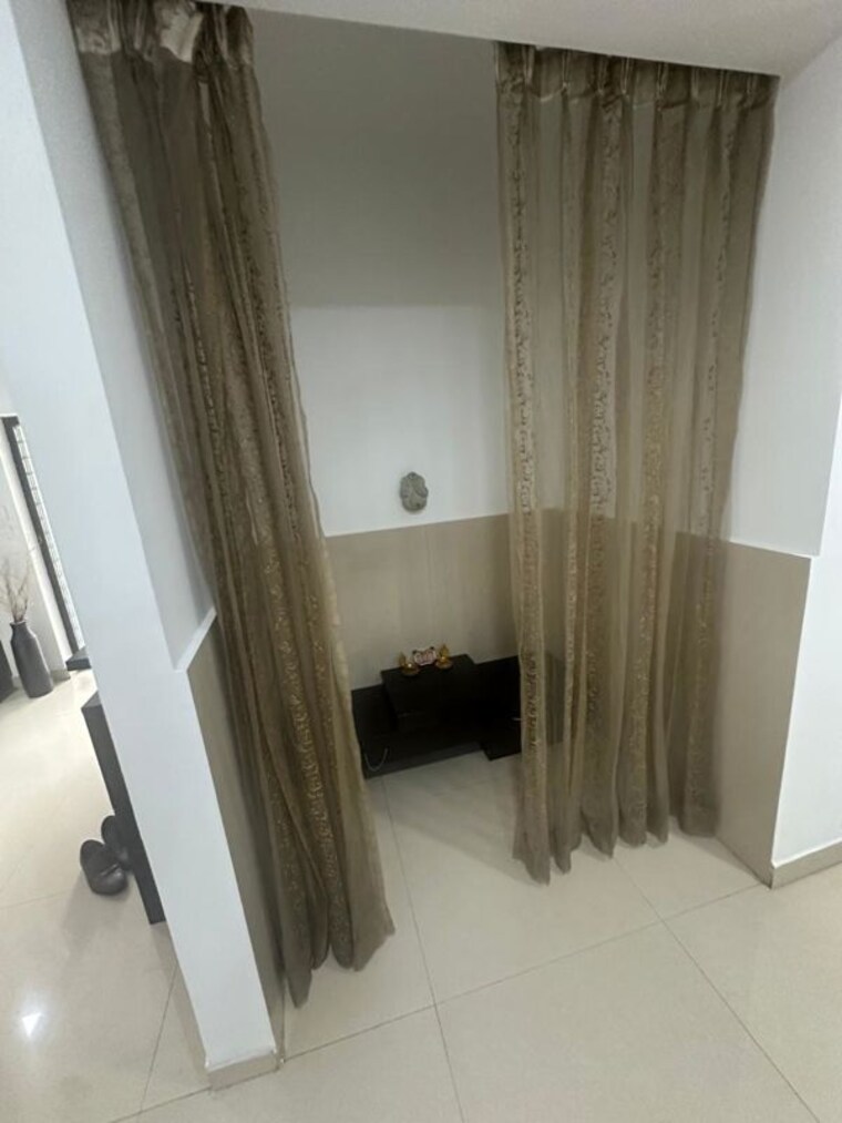 Bathroom, vamsiram-jyothi-elite 4 Bedroom 3000 Sq.Ft. Apartment In Madhapur Hyderabad 10561170