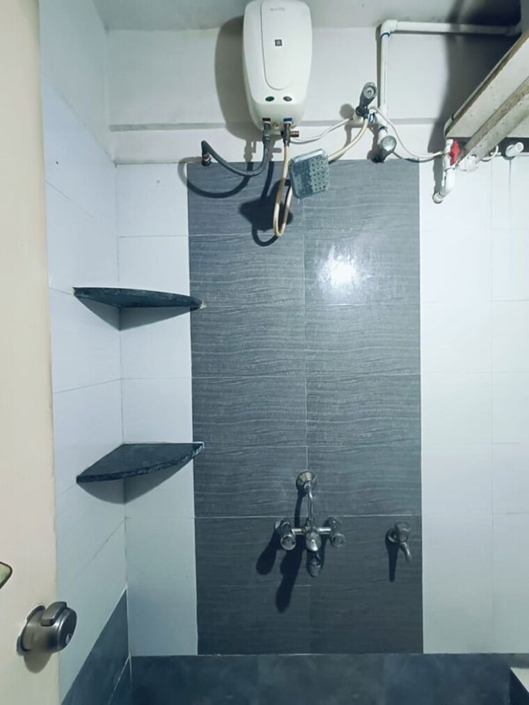 Bathroom, anandtara-sayajiraje-avenue 2 Bedroom 1200 Sq.Ft. Apartment In Mundhwa Pune 10561166