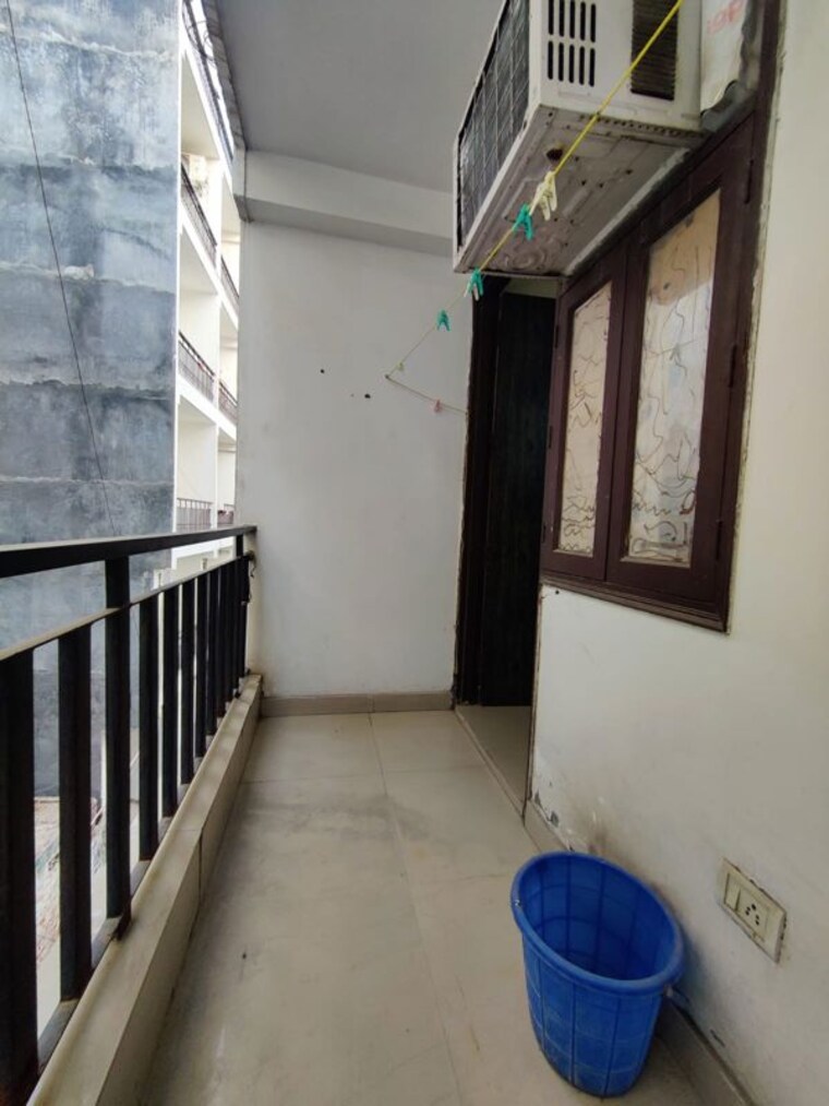 Balcony, neb sarai 1 Bedroom 450 Sq.Ft. Builder Floor In Neb Sarai Delhi 10561229