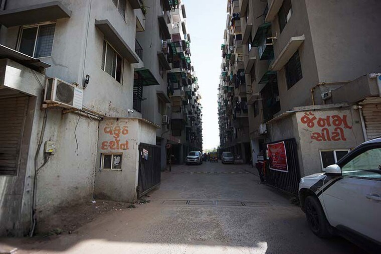 Exterior View, new maninagar 2 Bedroom 100 Sq.Yd. Apartment In New Maninagar Ahmedabad 10561196