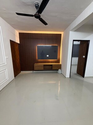 1 BHK Apartment For Rent in Pyramid Altia, Sector 70