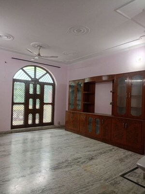 Room in 2 BHK Independent House at Sector 22 – for Rent
