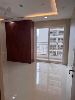 Room in 3 BHK Apartment at Prestige Beverly Hills, Kokapet – for Rent