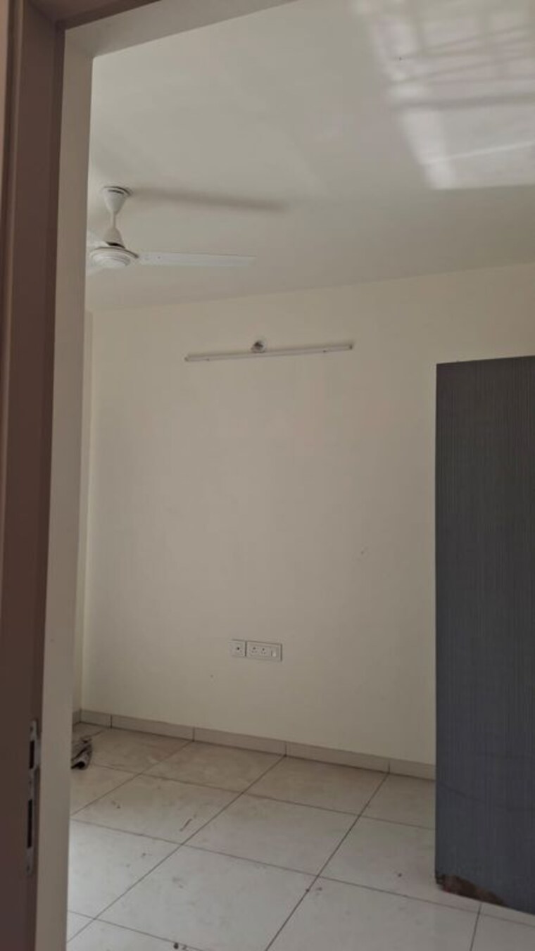 Room, godrej-nirvaan 1 Bedroom 416 Sq.Ft. Apartment In Themghar Thane 10561255