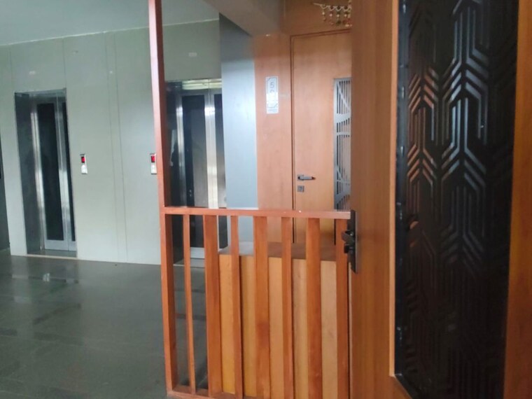 undefined, sangani-shaligram-lakeview 2 Bedroom 799 Sq.Ft. Apartment In Near Vaishno Devi Circle On Sg Highway Ahmedabad 10561262