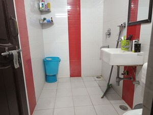 Bathroom in 2 BHK Builder Floor at Uppal Southend, Sector 49 – for Sale