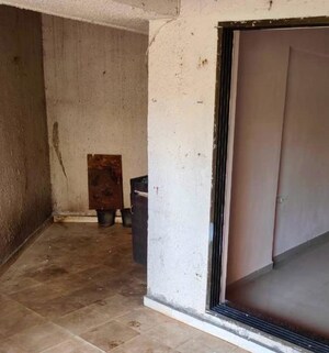 Room in 2 BHK Apartment at Pratik Shree Sharnam CHS, Mira Road East – for Rent