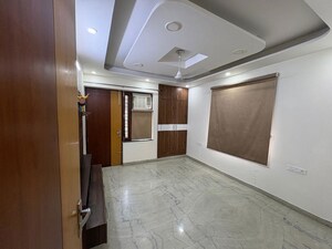 Bedroom in 3 BHK Builder Floor at Sushant Lok Iii – for Rent