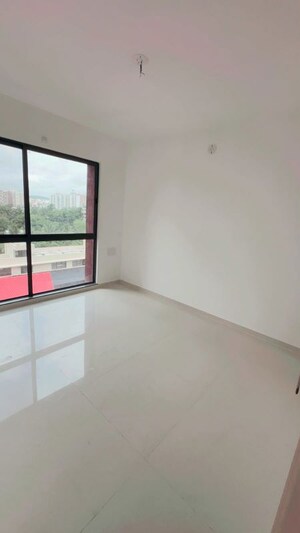 Room in 3 BHK Apartment at Krishna Aviro, Mohammadwadi – for Rent