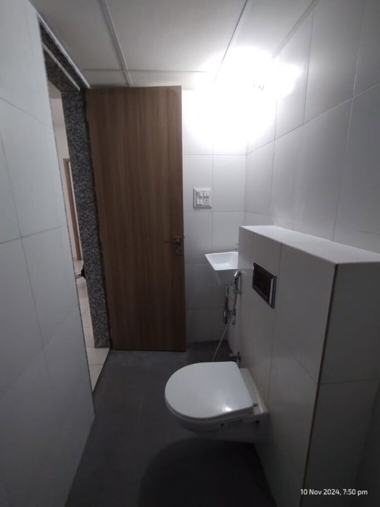 Bathroom, godrej-nirvaan 1 Bedroom 390 Sq.Ft. Apartment In Themghar Thane 10561314