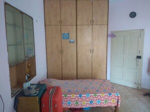 Bedroom in  Pg at Basavanagudi – for Rent