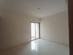Room in 2.5 BHK Apartment at Neelkanth Sunberry, Ghansoli – for Rent