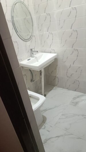 Bathroom in 2 BHK Independent House at Stellar Greens, Sector 44 – for Rent