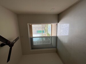 Room in 3 BHK Apartment at Godrej Green Cove, Mahalunge – for Rent