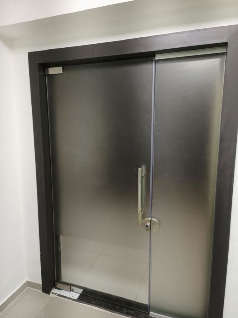 Room, skylark-apartment-belapur Commercial Office Space 1600 Sq.Ft. In Cbd Belapur Sector 11 Navi Mumbai 10561394