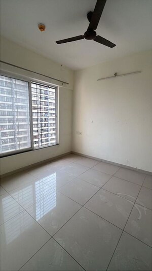 Room in 2 BHK Apartment at Kolte Patil R10, Hinjewadi – for Rent