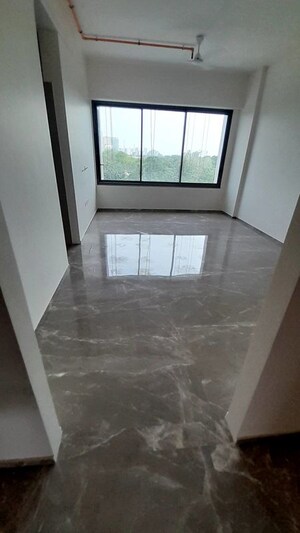 Room in 4 BHK Apartment at Times 104, Thaltej – for Rent