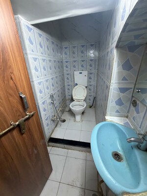 Bathroom in 5 BHK Apartment at Kabir Road – for Rent