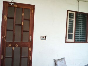  Independent House For Sale in Salempur