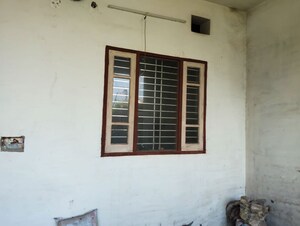 Room in  Independent House at Salempur – for Sale